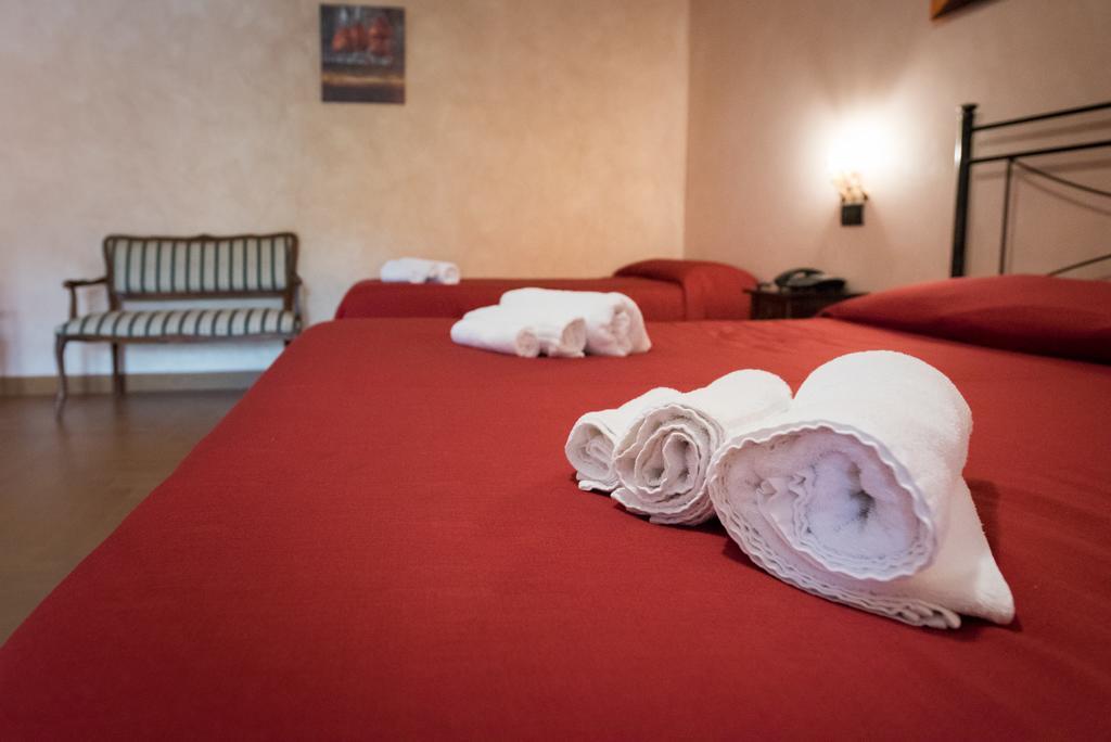 Valle Himara Pensionat Piana Degli Albanesi Exteriör bild